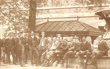 Bart's Men in The Square, 1906.
