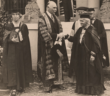Dorothy Chapman (left) with the Chancellor and Constance Maynard (right), June 1933.