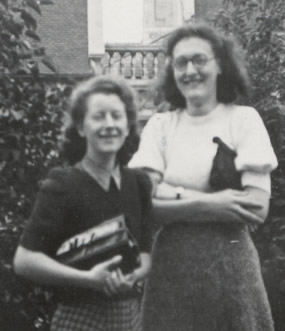 Two Westfield students at St Peter’s Hall, Oxford, 1939-1940 academic session.